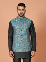 Kurta Jacket Set in Multicolour