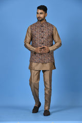 Kurta Jacket Set in Multicolour